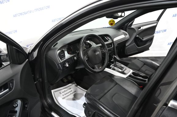 Audi A4, 2.0 л, Робот, 2011 фото 10