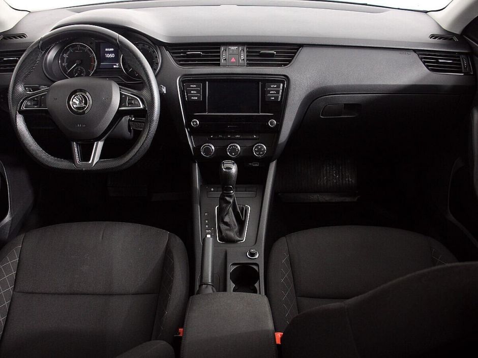 Skoda Octavia, 1.6 л, АТ, 2019 фото 7
