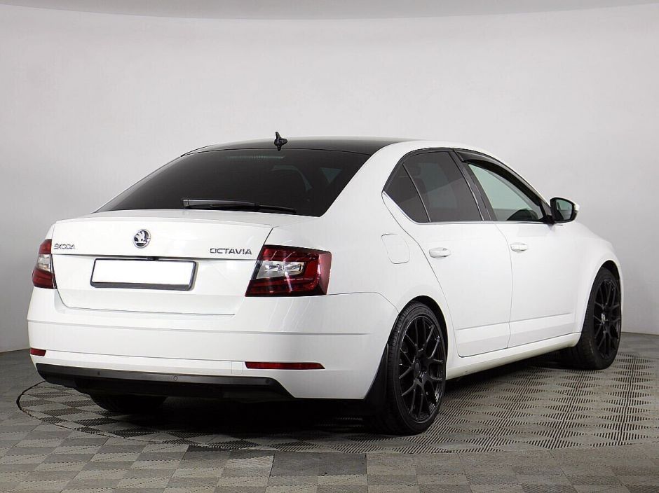 Skoda Octavia, 1.8 л, Робот, 2019 фото 4
