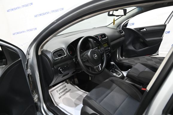 Volkswagen Golf, 1.4 л, Робот, 2011 фото 7