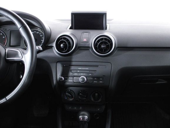 Audi A1, 1.4 л, Робот, 2012 фото 8