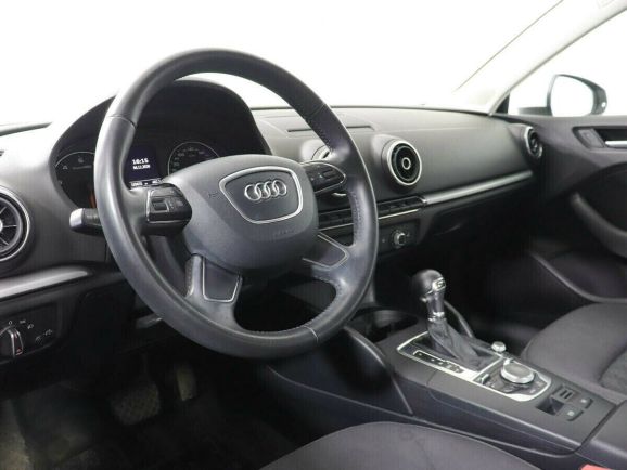 Audi A3, 1.4 л, Робот, 2013 фото 2