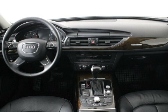 Audi A6, 2.8 л, Робот, 2011 фото 7