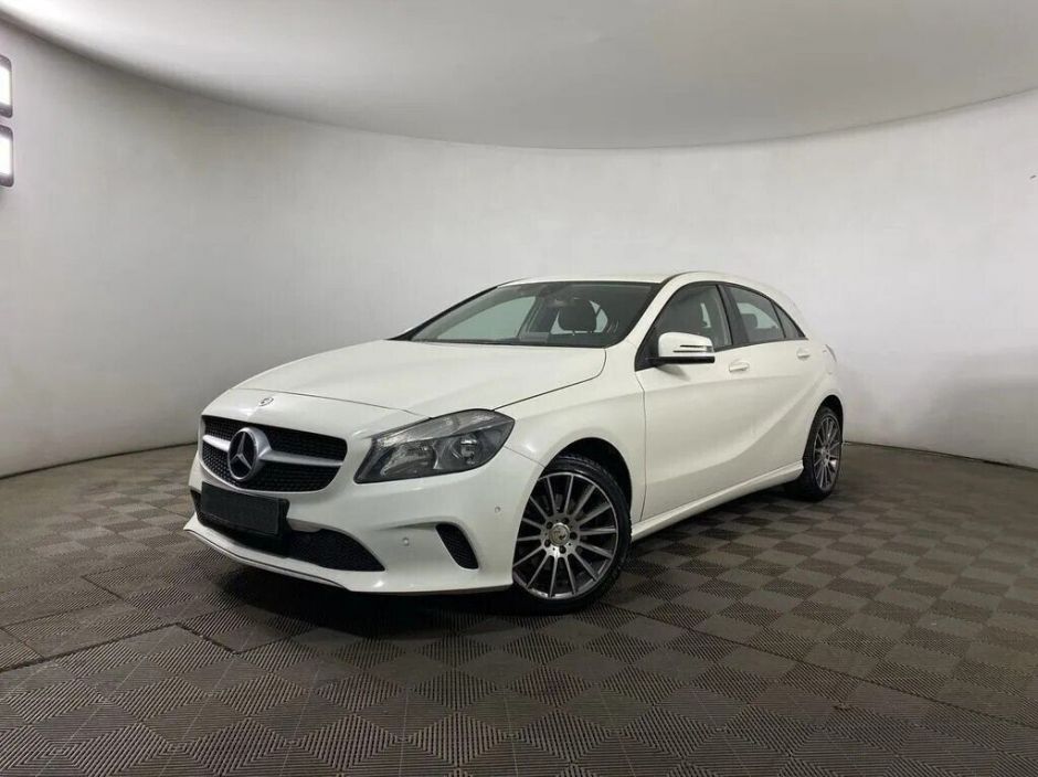 Mercedes-Benz A-Класс, 1.6 л, Робот, 2017 фото 3