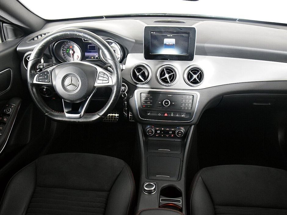 Mercedes-Benz CLA, 2.0 л, Робот, 2015 фото 2