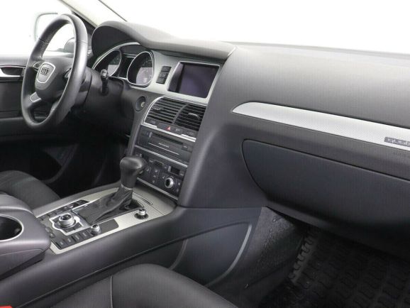 Audi Q7, 3.0 л, АТ, 2012 фото 2