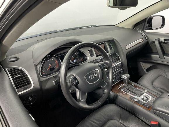 Audi Q7, 3.0 л, АТ, 2011 фото 2