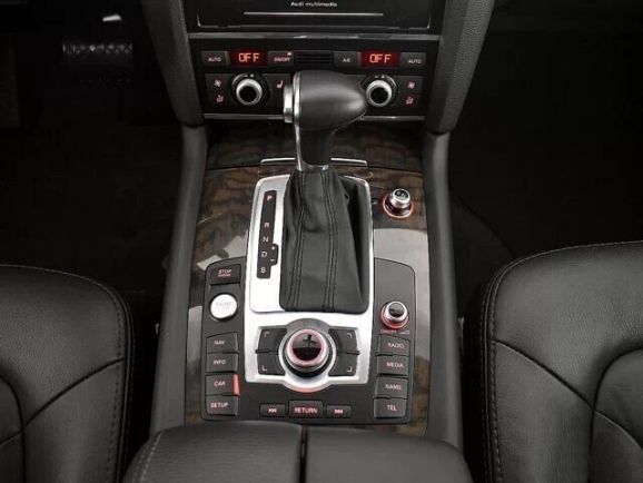 Audi Q7, 3.0 л, АТ, 2014 фото 2