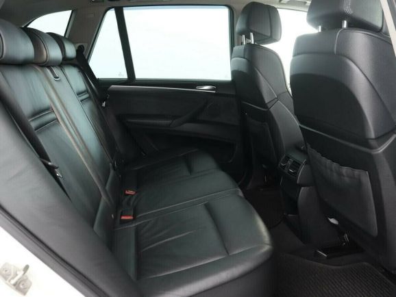 BMW X5, 3.0 л, АТ, 2010 фото 1