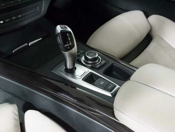 BMW X5, 3.0 л, АТ, 2012 фото 2