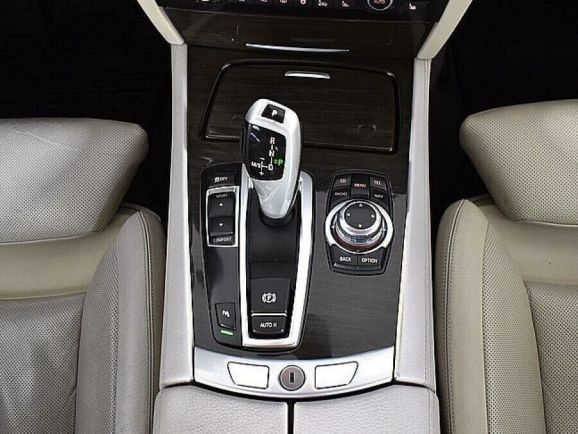 BMW 7 серии, 3.0 л, АТ, 2011 фото 13