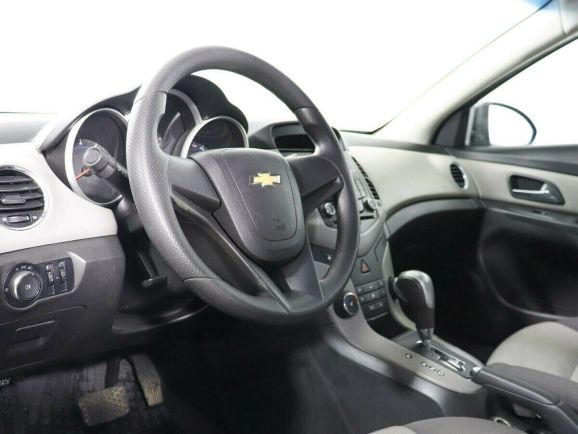 Chevrolet Cruze, 1.6 л, АТ, 2010 фото 8