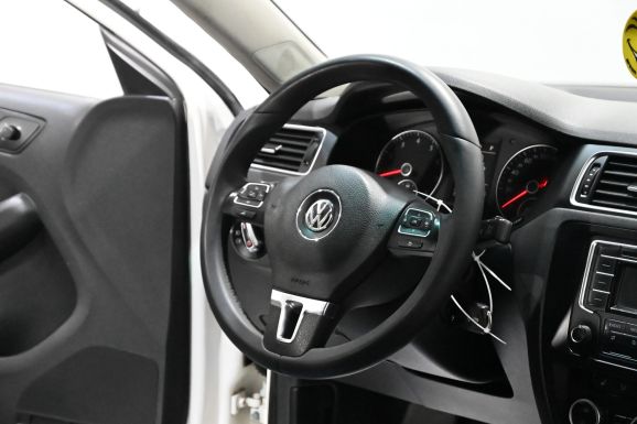 Volkswagen Jetta, 1.4 л, Робот, 2013 фото 9