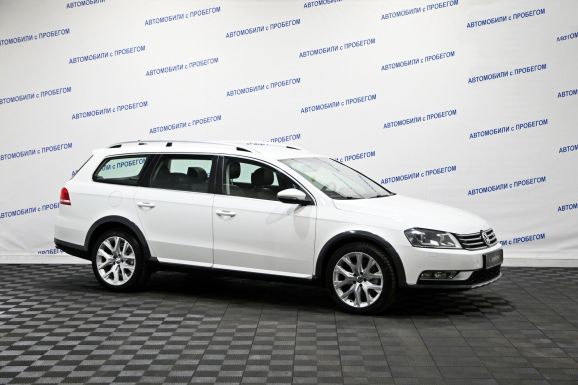 Volkswagen Passat, 2.0 л, Робот, 2012 фото 5
