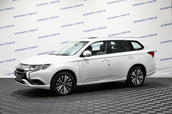 Mitsubishi Outlander, 2.0 л, Вариатор, 2022 фото 3