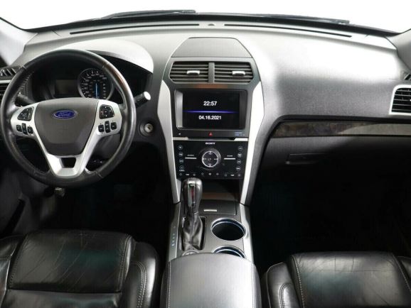 Ford Explorer, 3.5 л, АТ, 2012 фото 8
