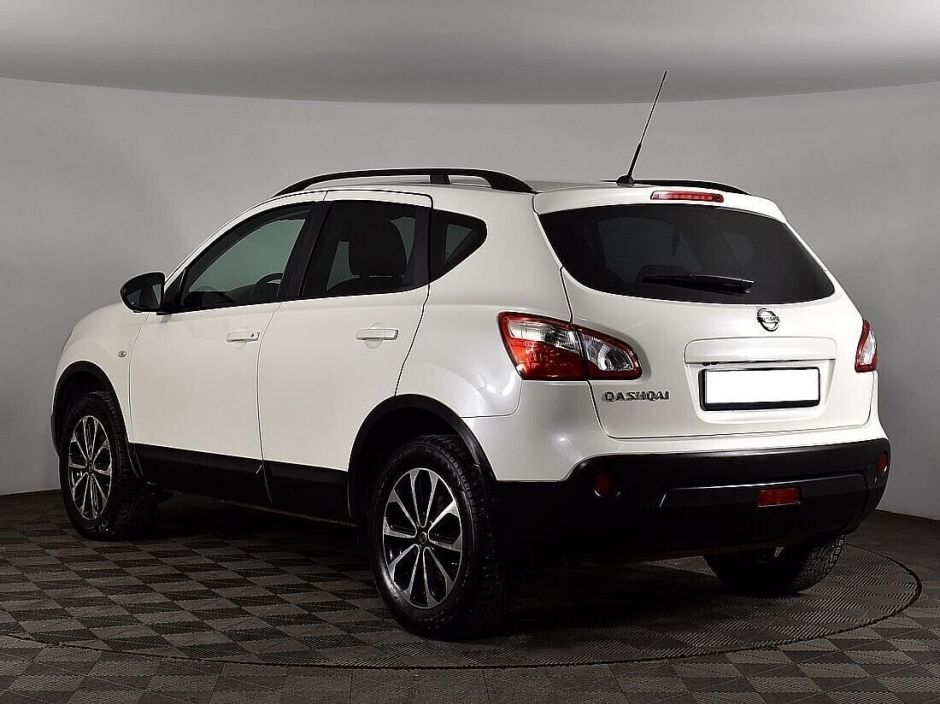 Nissan Qashqai, 2.0 л, Вариатор, 2013 фото 6
