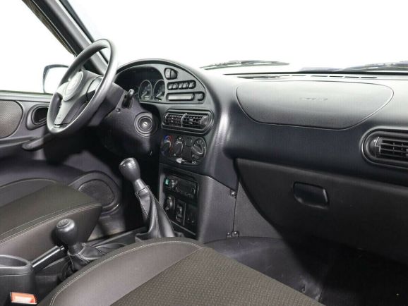 Chevrolet Niva, 1.7 л, МТ, 2015 фото 8