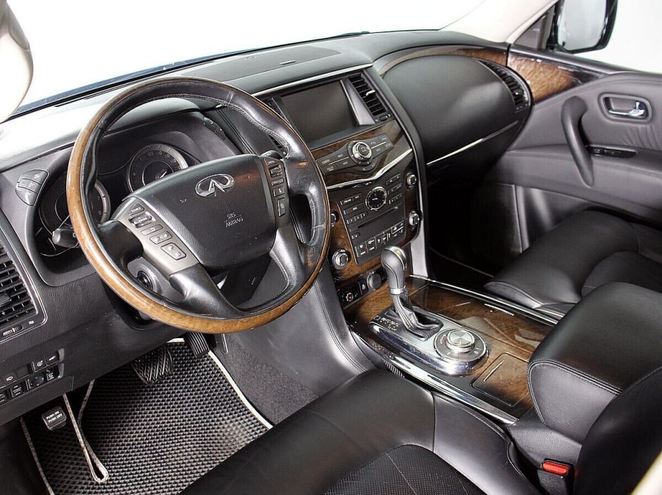 Infiniti QX56, 5.6 л, АТ, 2011 фото 6