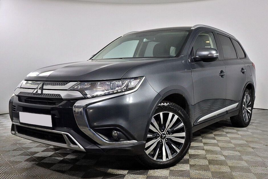 Mitsubishi Outlander, 2.0 л, Вариатор, 2018 фото 3