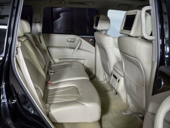 Infiniti QX56, 5.6 л, АТ, 2011 фото 1