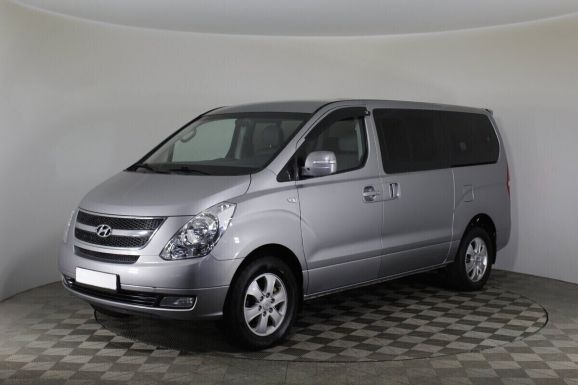 Hyundai Grand Starex, 2.5 л, АТ, 2015 фото 3
