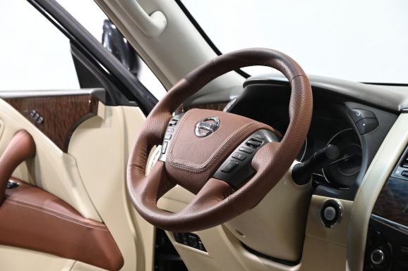 Nissan Patrol, 5.6 л, АТ, 2011 фото 11