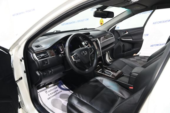 Toyota Camry, 2.5 л, АТ, 2015 фото 7