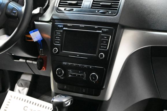 Skoda Yeti, 1.2 л, Робот, 2011 фото 1
