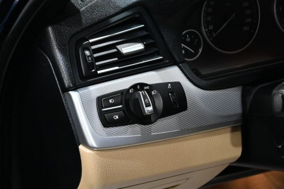 BMW 5 серии, 2.0 л, АТ, 2013 фото 12