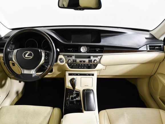 Lexus ES, 2.5 л, АТ, 2015 фото 8