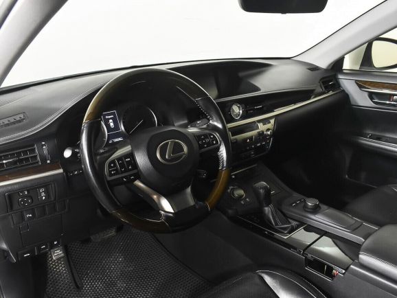 Lexus ES, 2.5 л, АТ, 2017 фото 8