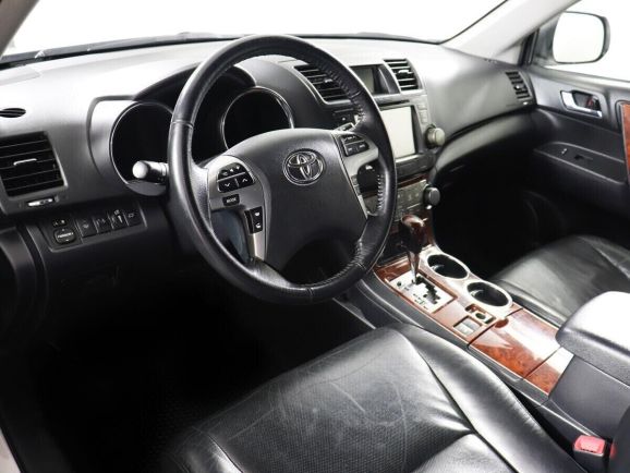 Toyota Highlander, 3.5 л, АТ, 2013 фото 7