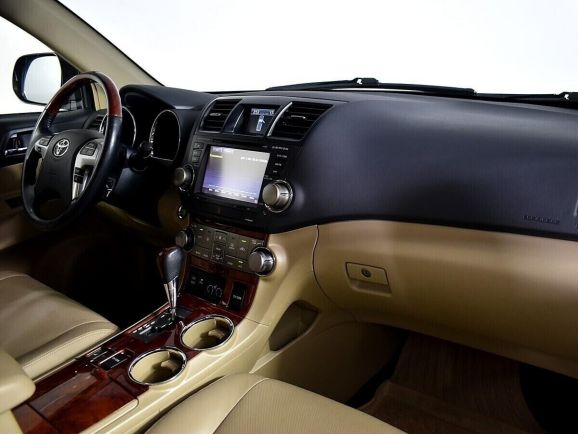 Toyota Highlander, 3.5 л, АТ, 2013 фото 9