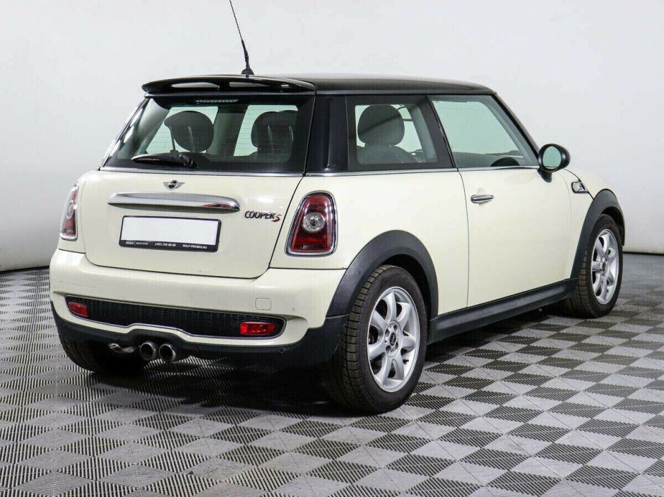 MINI Hatch, 1.6 л, АТ, 2010 фото 4