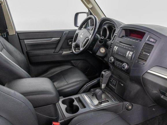 Mitsubishi Pajero, 3.0 л, АТ, 2013 фото 9
