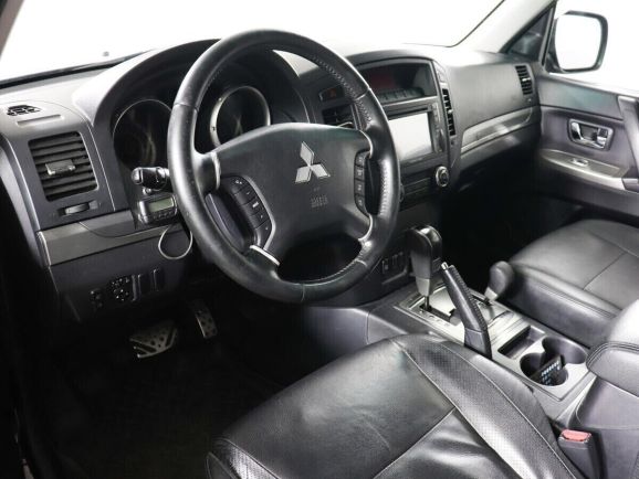 Mitsubishi Pajero, 3.2 л, МТ, 2012 фото 2