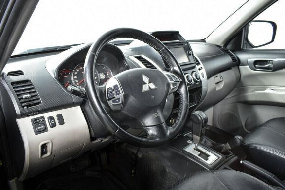 Mitsubishi Pajero Sport, 2.5 л, АТ, 2015 фото 7