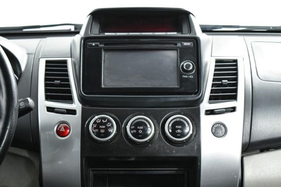 Mitsubishi Pajero Sport, 2.5 л, АТ, 2015 фото 8