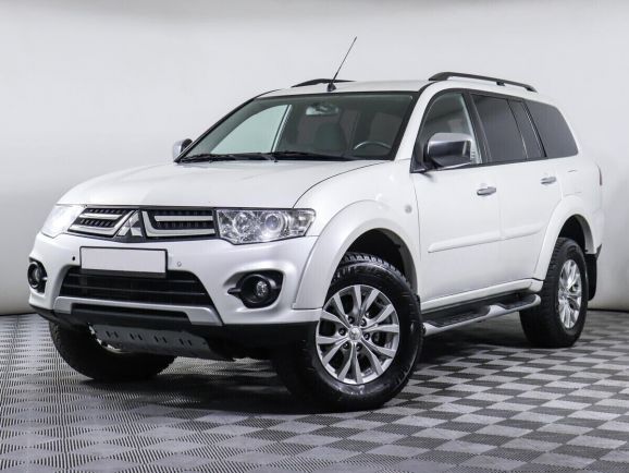 Mitsubishi Pajero Sport, 2.5 л, АТ, 2015 фото 3