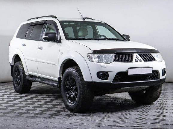 Mitsubishi Pajero Sport, 2.5 л, АТ, 2015 фото 5