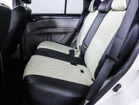 Mitsubishi Pajero Sport, 2.5 л, АТ, 2015 фото 1