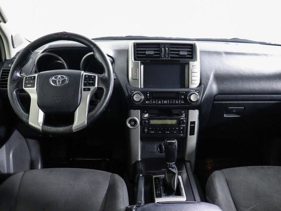 Toyota Land Cruiser Prado, 3.0 л, АТ, 2013 фото 2
