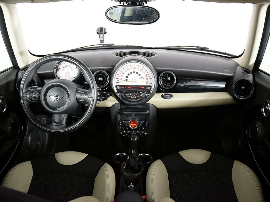 MINI Hatch, 1.6 л, АТ, 2013 фото 13