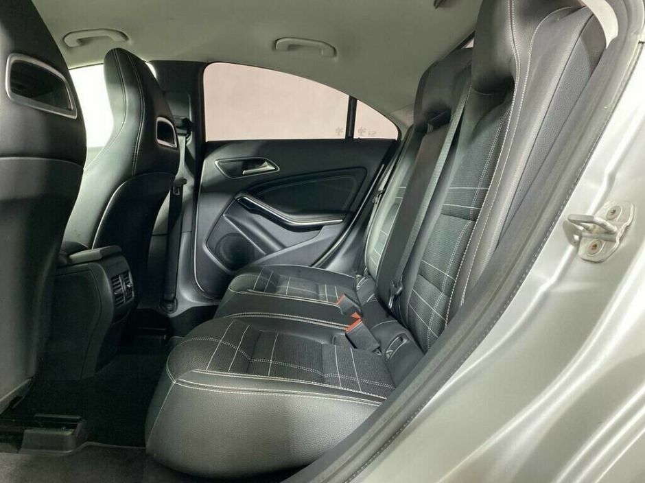 Mercedes-Benz CLA, 1.6 л, Робот, 2013 фото 1