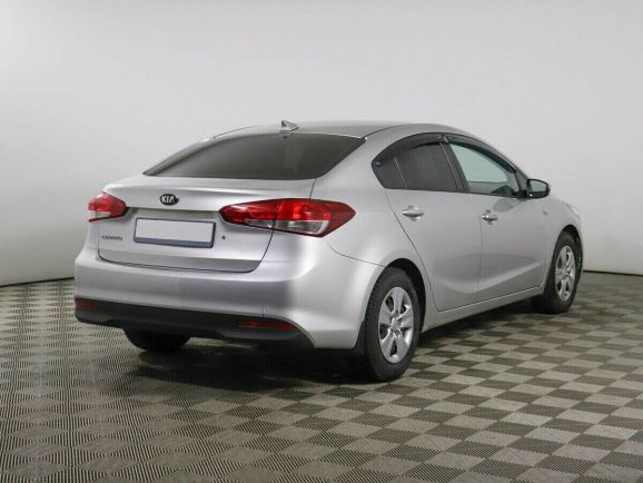 Kia Cerato, 2.0 л, АТ, 2018 фото 5