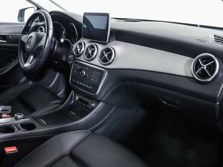 Mercedes-Benz CLA, 2.0 л, Робот, 2015 фото 2
