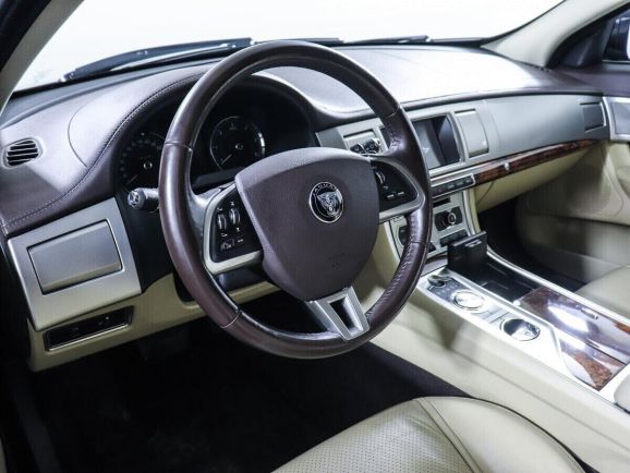 Jaguar XF, 2.0 л, АТ, 2013 фото 7