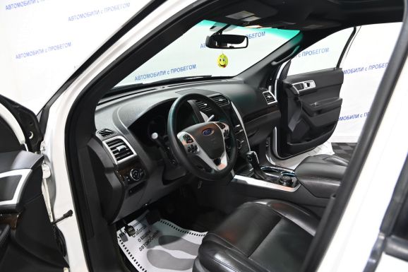 Ford Explorer, 3.5 л, АТ, 2013 фото 12