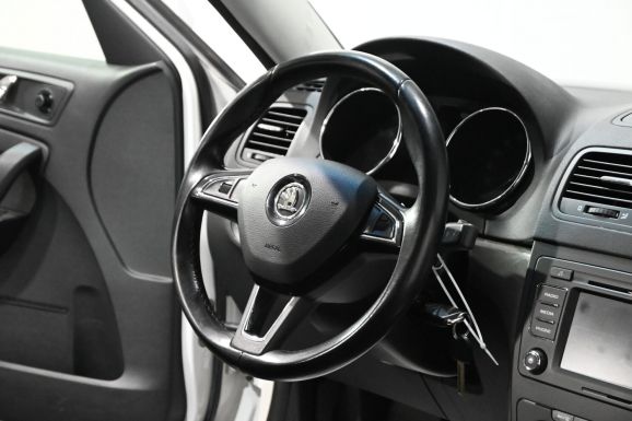 Skoda Yeti, 1.4 л, Робот, 2014 фото 2